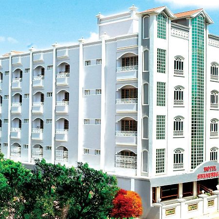 Hotel Sivamurugan Канякумари Екстериор снимка