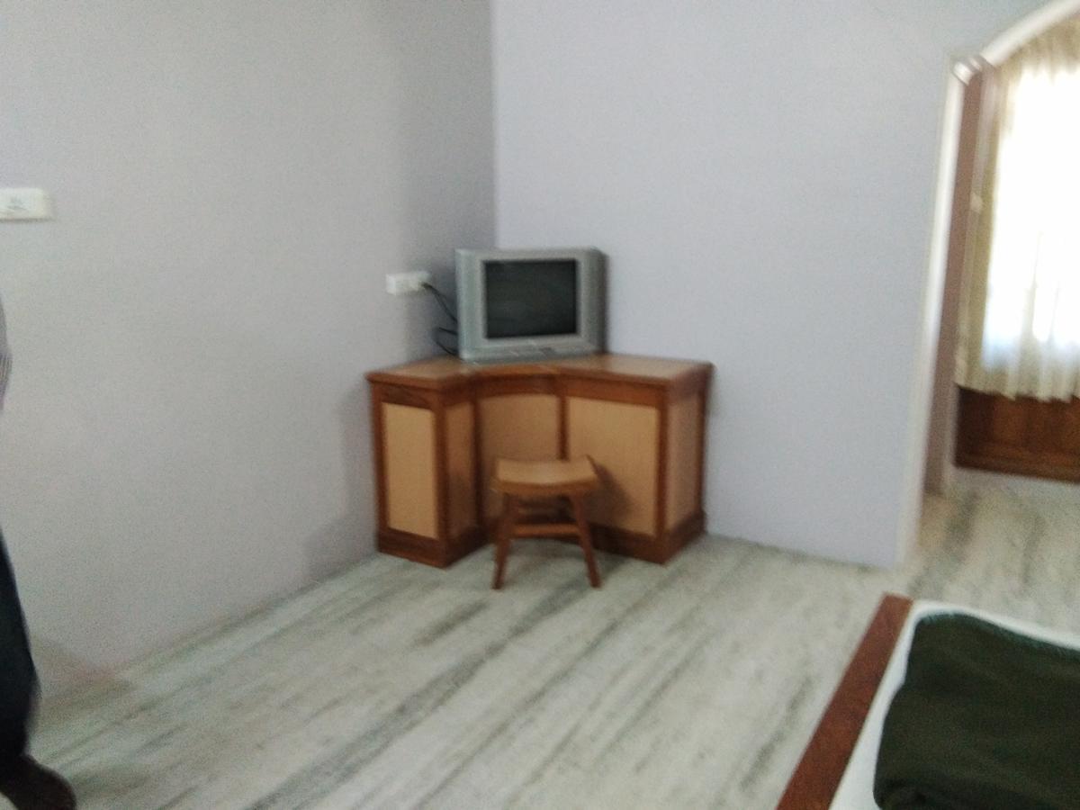 Hotel Sivamurugan Канякумари Екстериор снимка